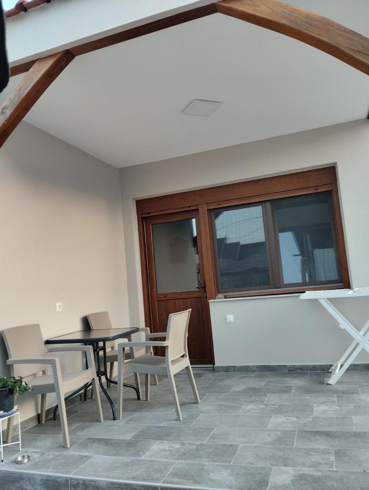 Daniela Apartments Nea Roda Ngoại thất bức ảnh