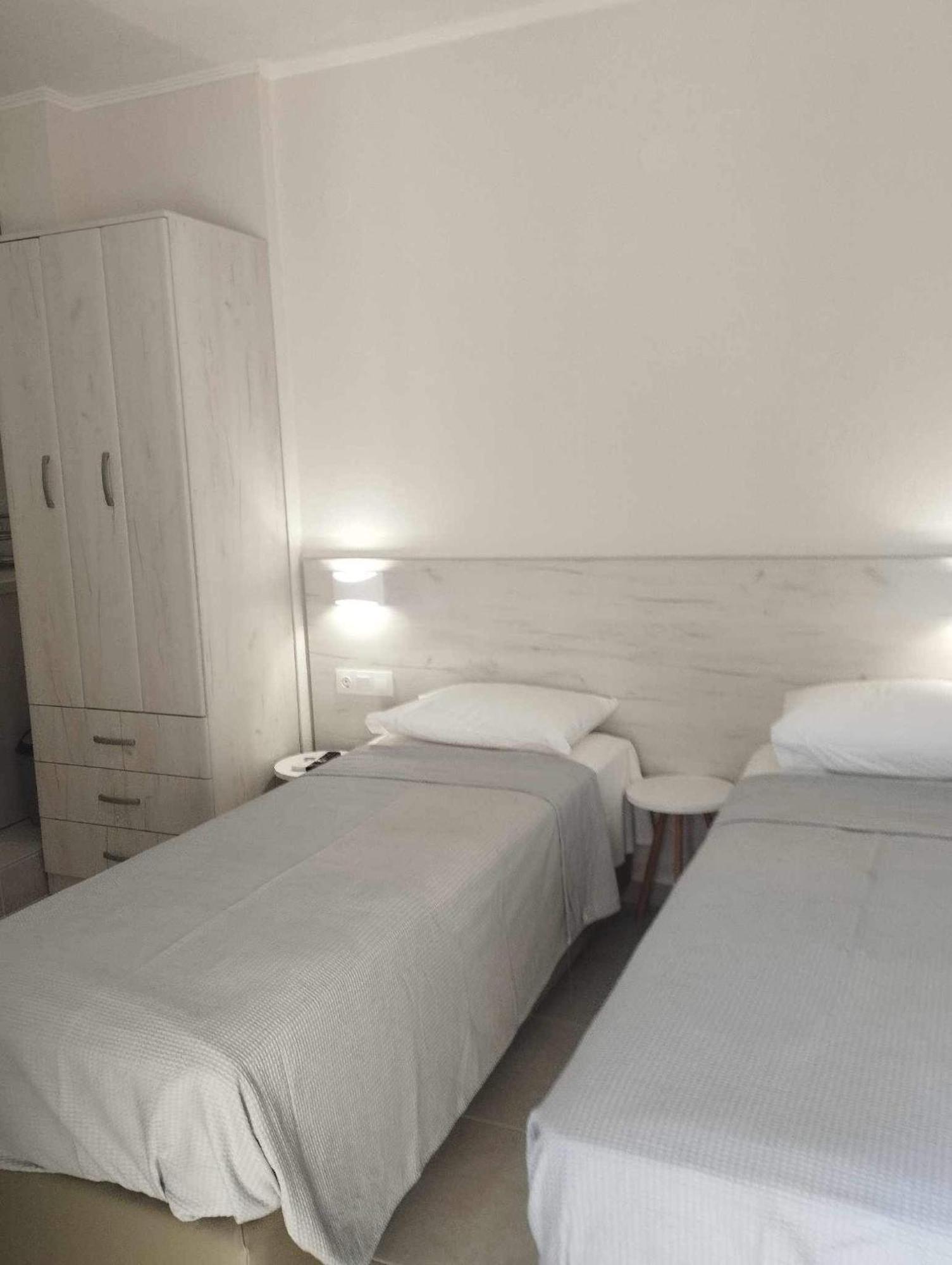 Daniela Apartments Nea Roda Ngoại thất bức ảnh
