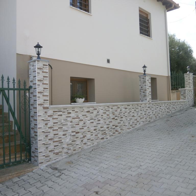 Daniela Apartments Nea Roda Ngoại thất bức ảnh